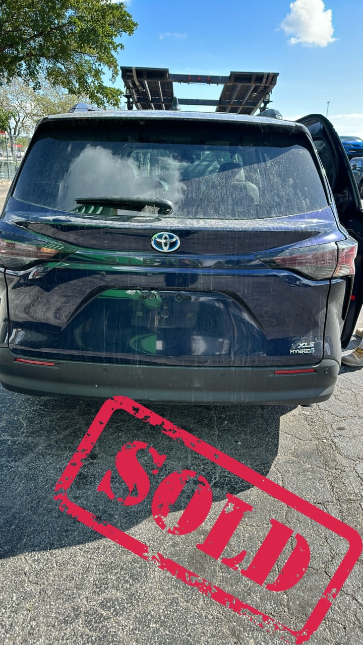 2023 toyota sienna xle 15