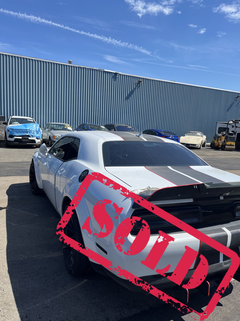 2020 dodge challenger 13