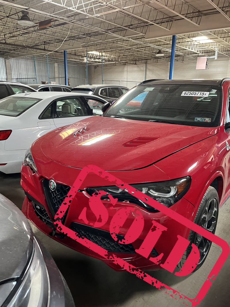 2024 alfa romeo stelvio 1