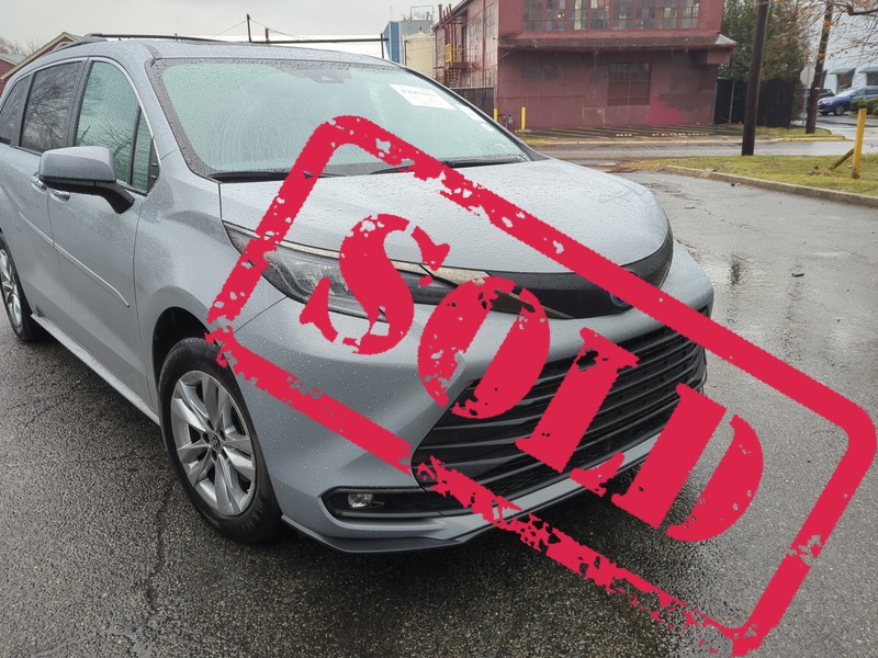 2022 toyota sienna 4