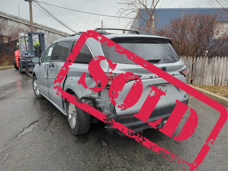 2022 toyota sienna 11