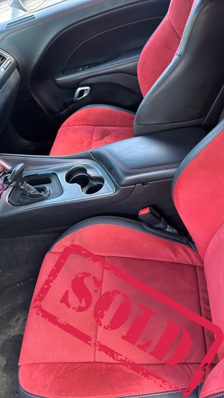 2023 dodge challenger r t 17