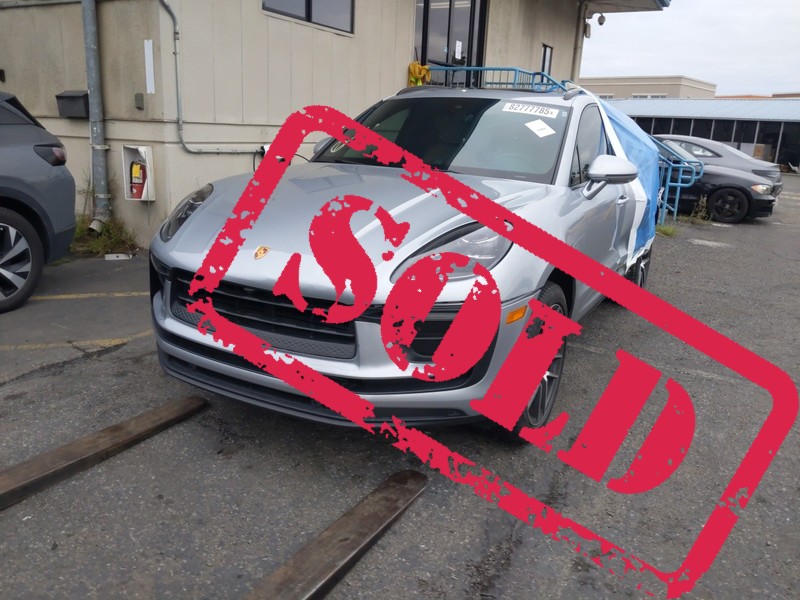 2022 porsche macan 9