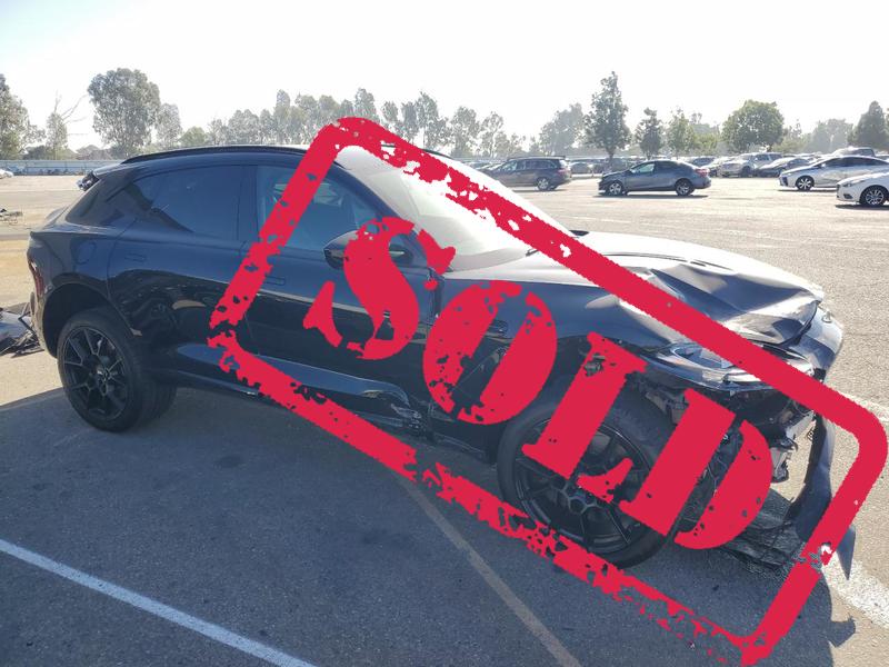 2021 aston martin 34