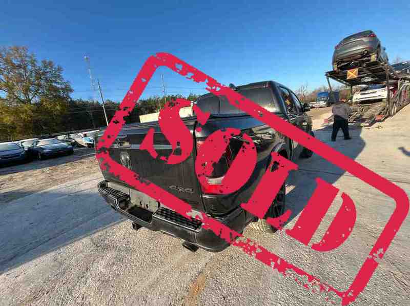 2021 ram 1500 osobowe 48 340 glucholazy kolejowa 10 7