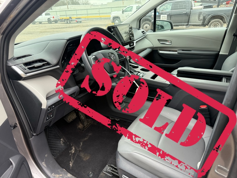 2021 toyota sienna xle 20