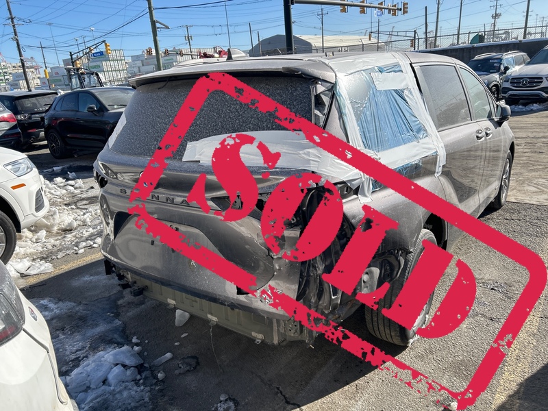 2021 toyota sienna xle 1