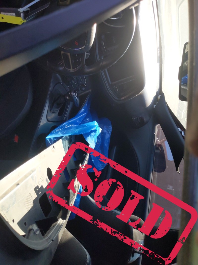 2022 dodge challenger zabrac czesci 35