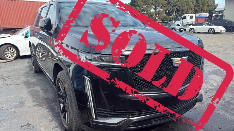 2023 cadillac escalade 8