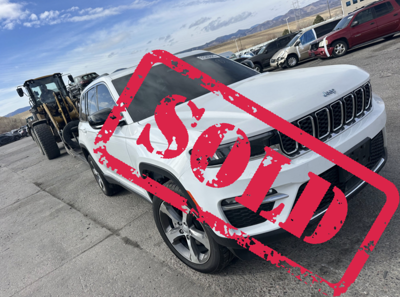 2023 jeep grand cherokee 9