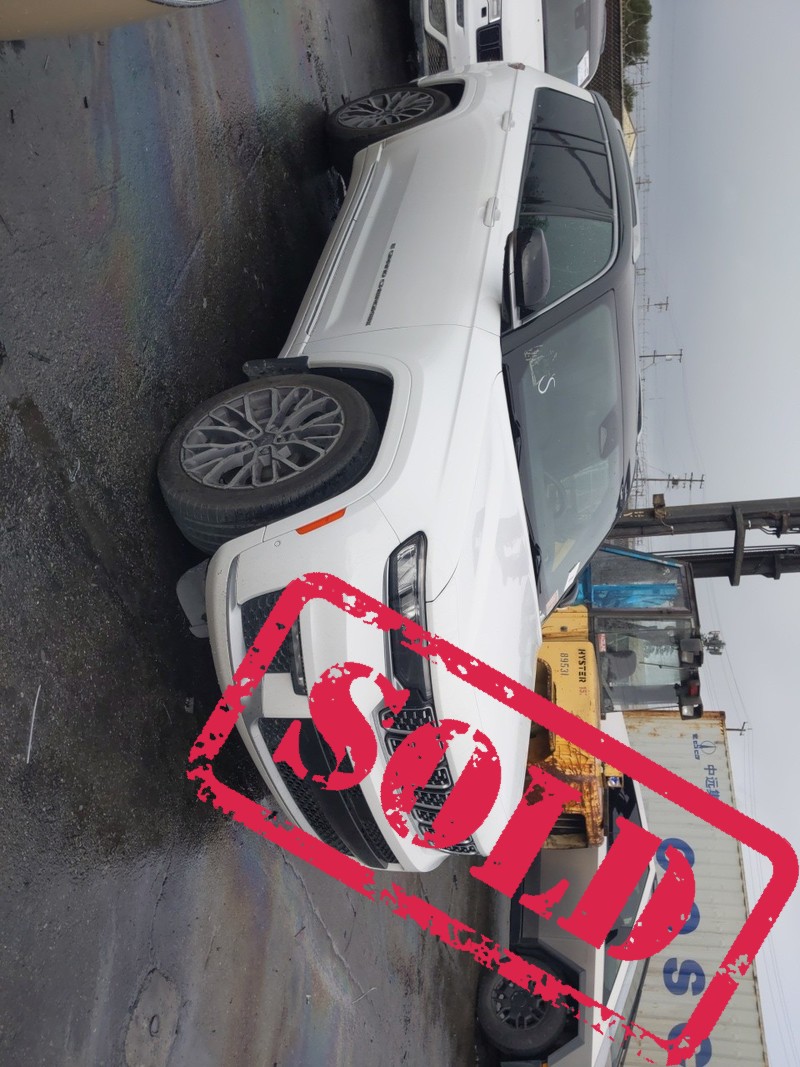 2022 jeep grand cherokee 2