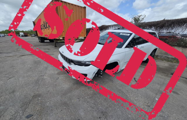 2022 jeep grand cherokee overland 8