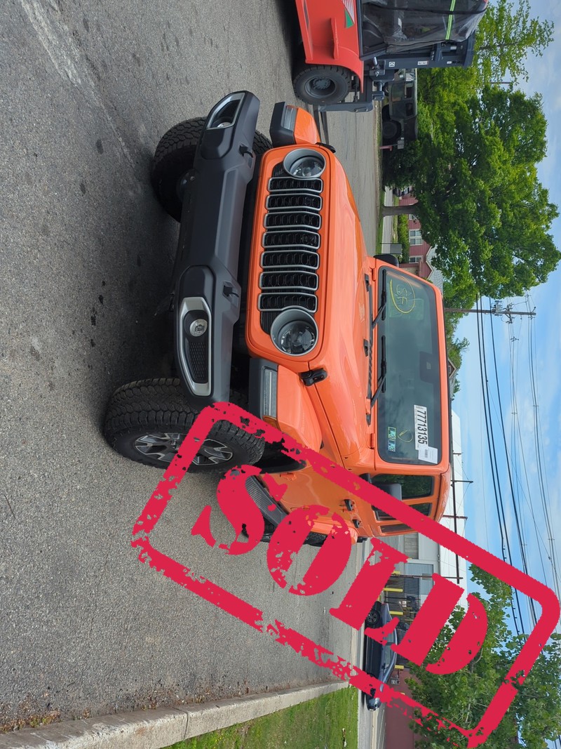 2025 jeep wrangler sahara 2