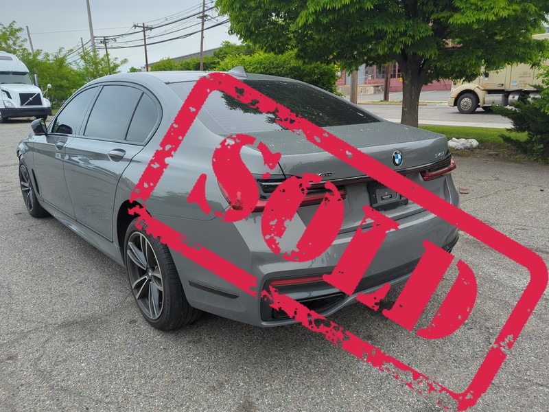 2021 bmw 740 xi 3