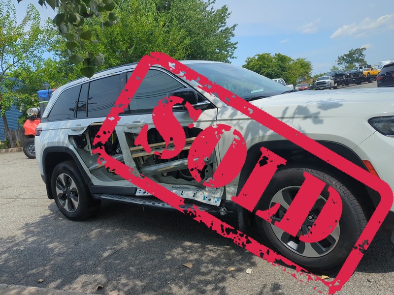 2023 jeep grand cherokee 4xe 7